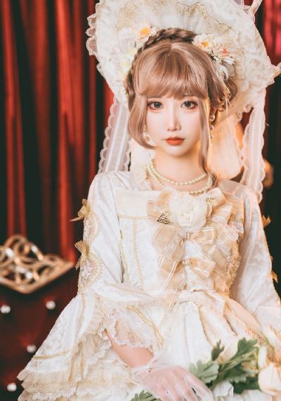 办公室浪荡女秘在线观看